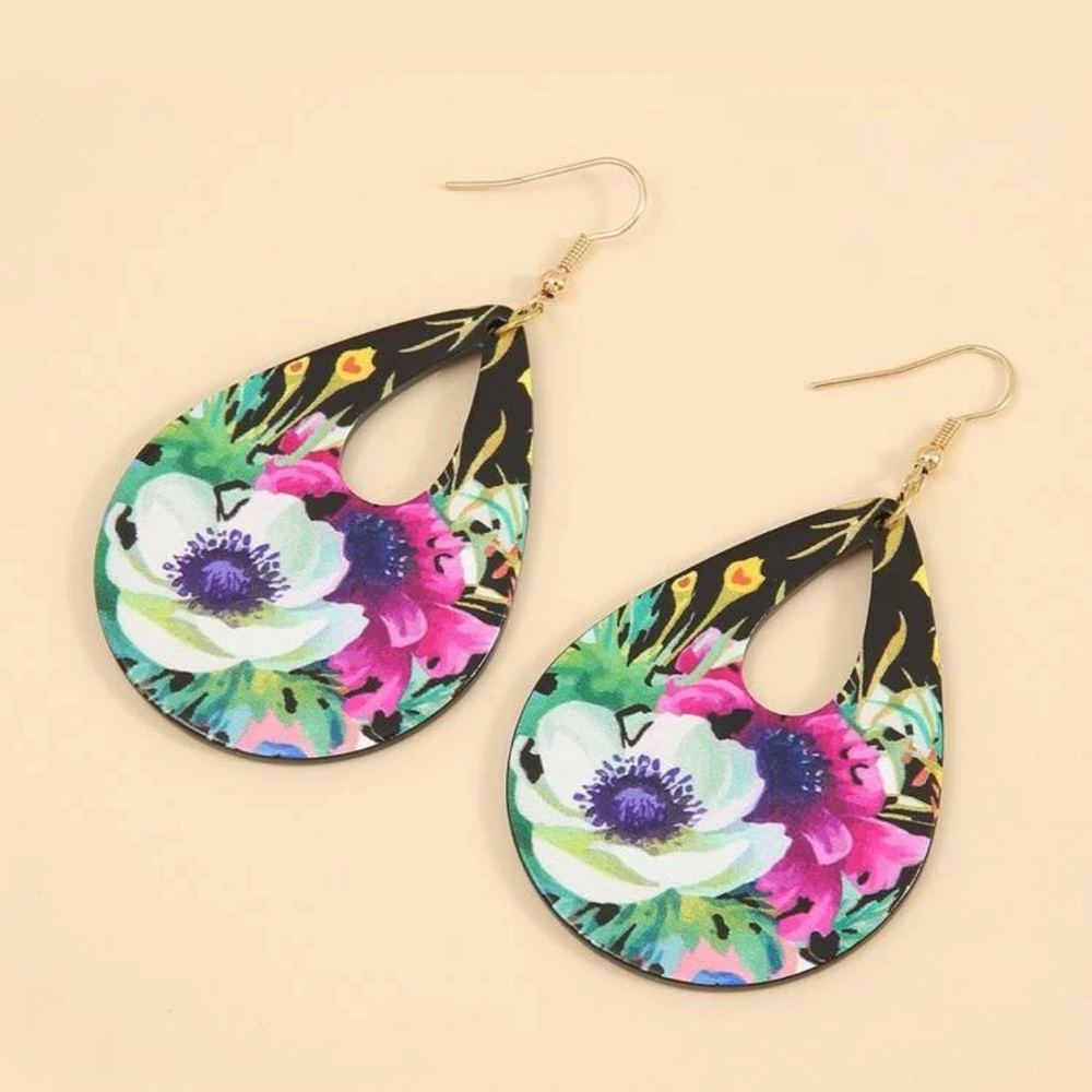 New Artisan Handmade Tropical Paradise Hand Painted Hawaii Floral Gold Earrings - Picture 5 of 16